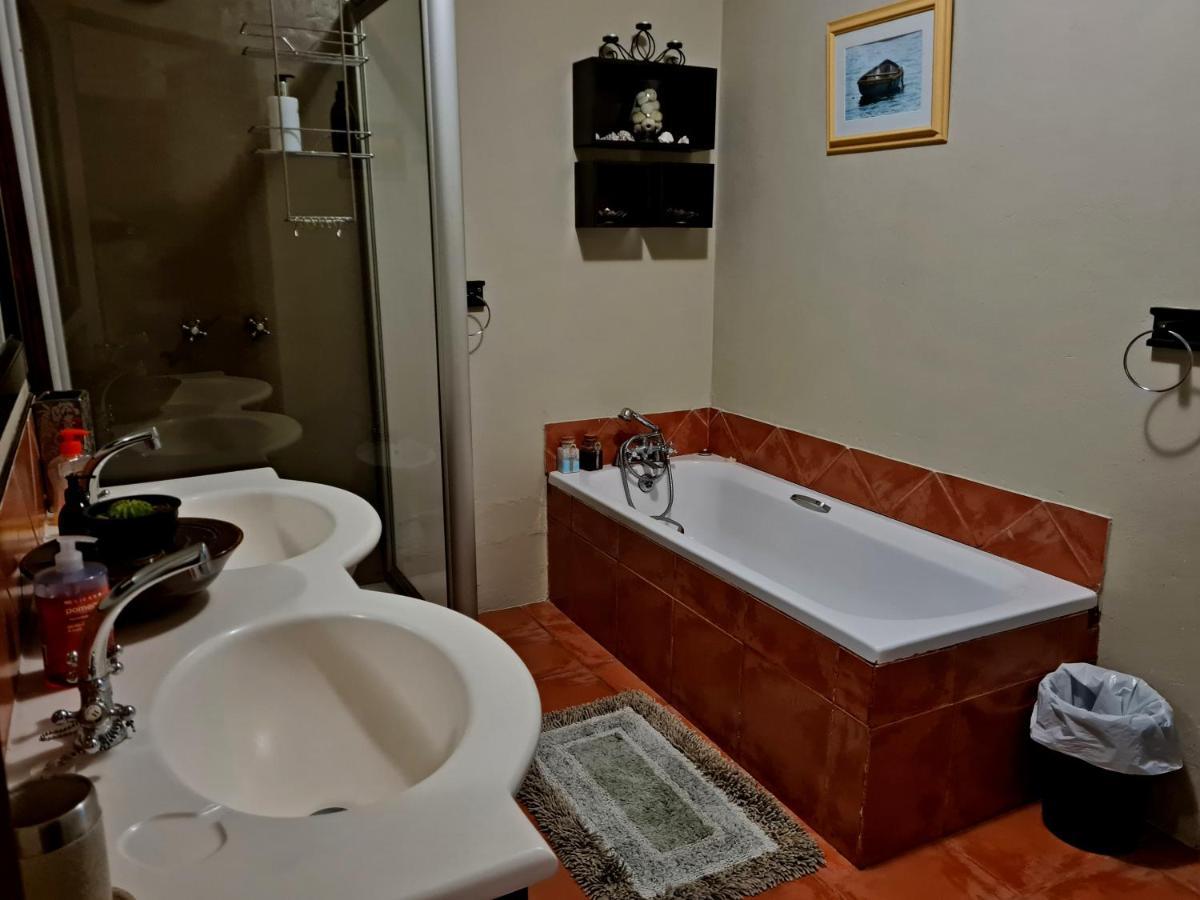 Walkerbay Accommodation Gansbaai Eksteriør billede