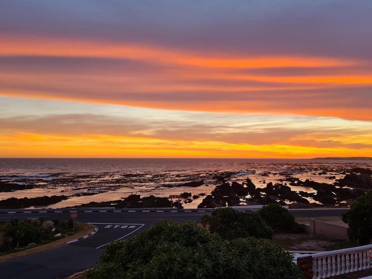 Walkerbay Accommodation Gansbaai Eksteriør billede